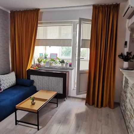 Sunset Bucharest Apartment Bagian luar foto