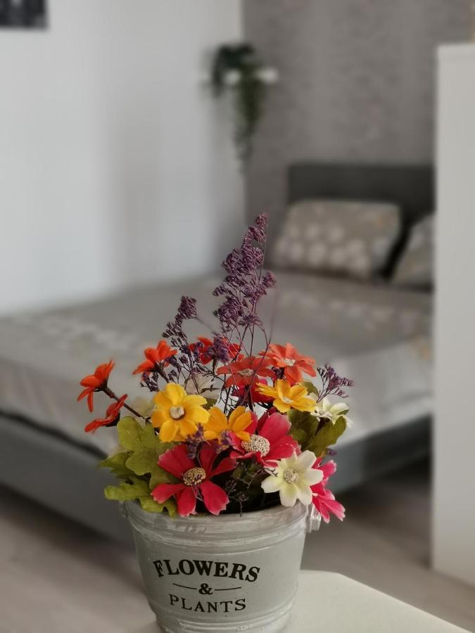 Sunset Bucharest Apartment Bagian luar foto