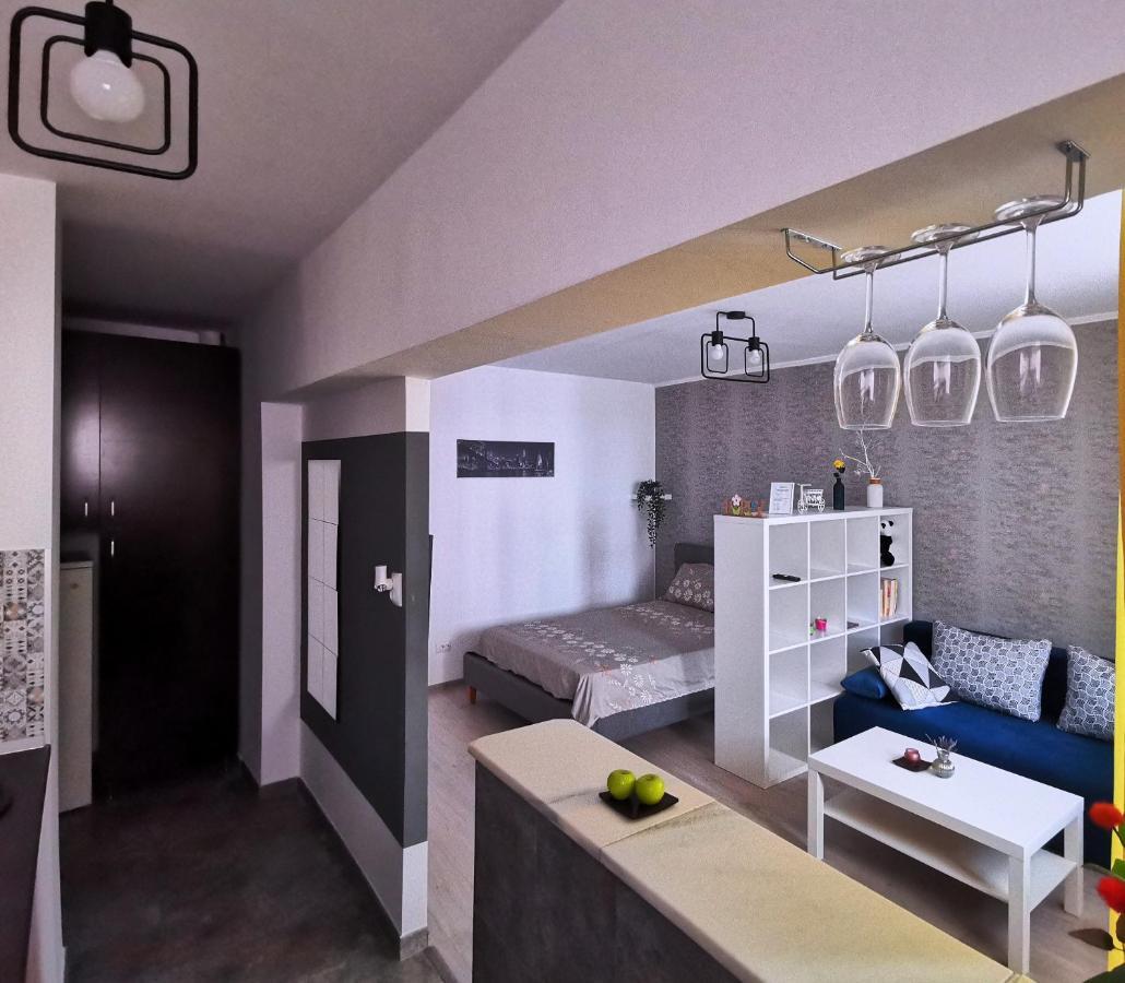Sunset Bucharest Apartment Bagian luar foto