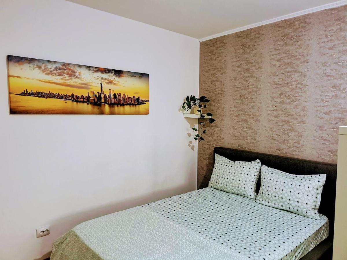 Sunset Bucharest Apartment Bagian luar foto