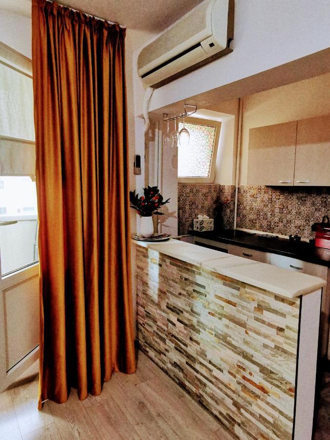 Sunset Bucharest Apartment Bagian luar foto